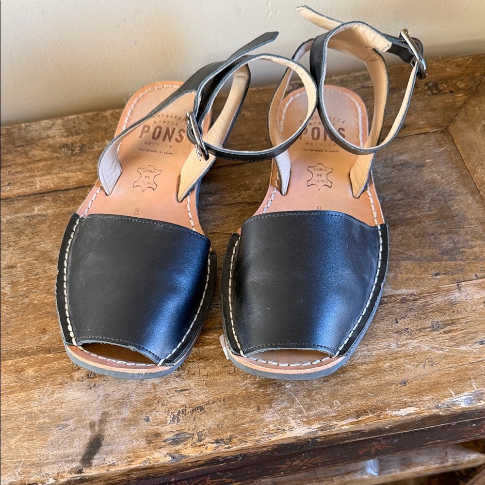 Pons Avarcas Classic Strap Black Leather Sandals Size 8